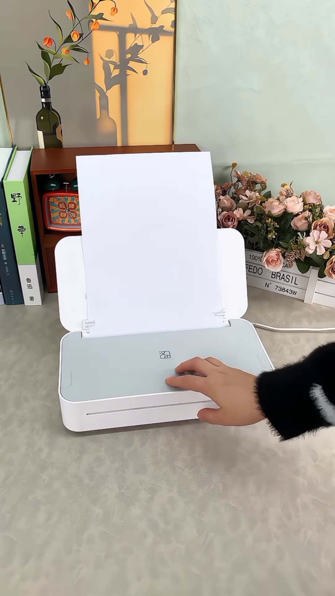 Ultra-Portable Inkless A4 Thermal Document Printer with Wireless Connectivity & Compact Travel Design