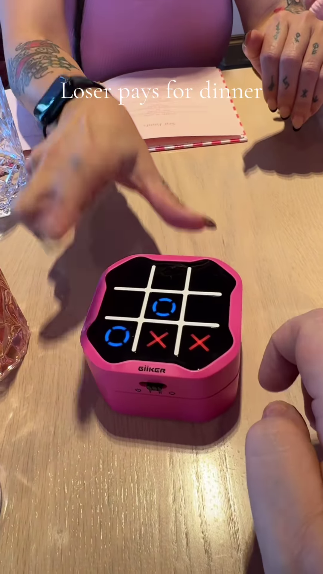 GiiKER Smart Tic-Tac-Toe Console – Portable AI-Powered Interactive Board Game for Travel & Parties