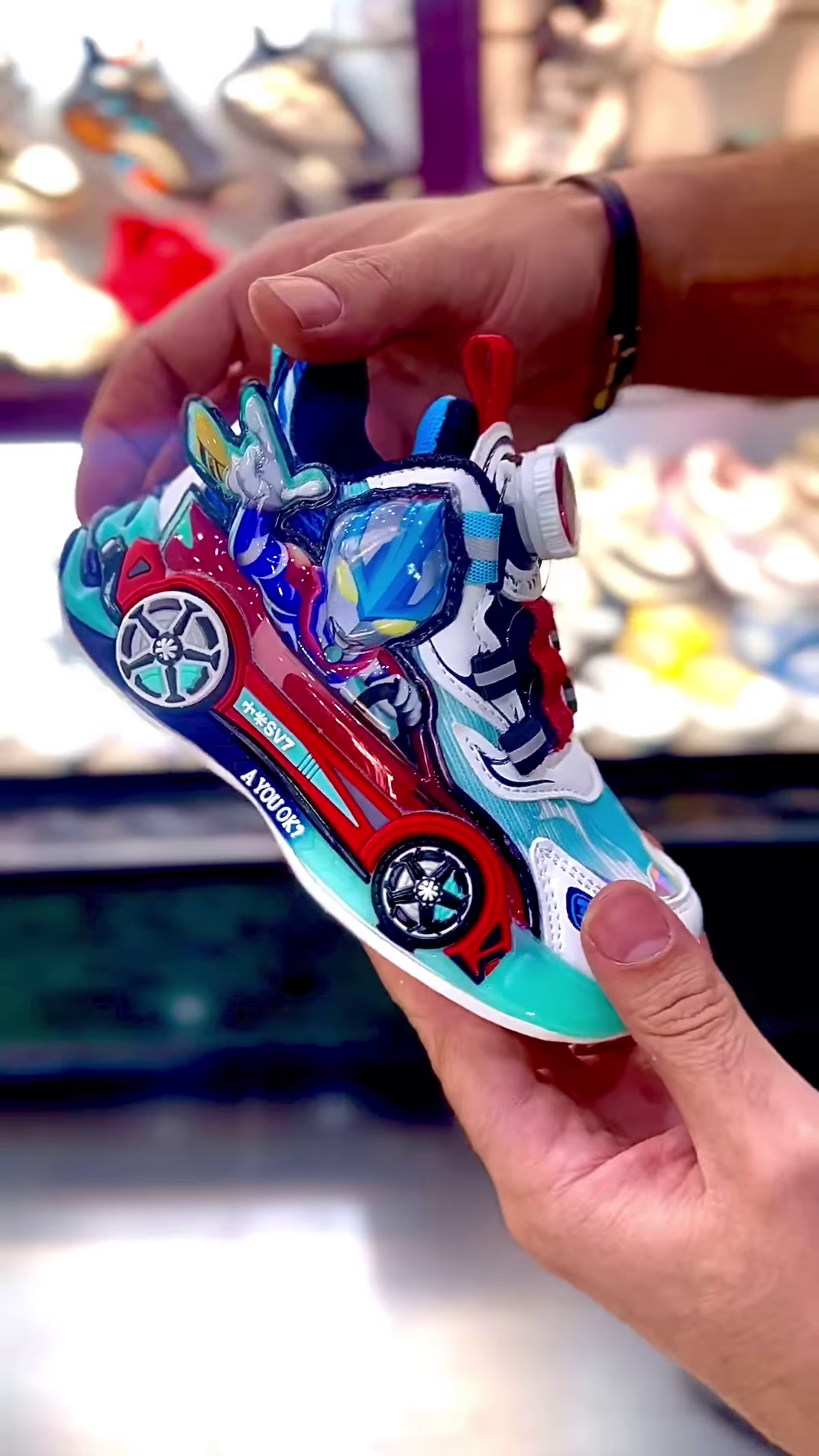 Kids' Dynamic Race Car Themed Sneakers with Rotary Dial Lacing System - Lightweight, Non-Slip, and Fun Athletic Shoes