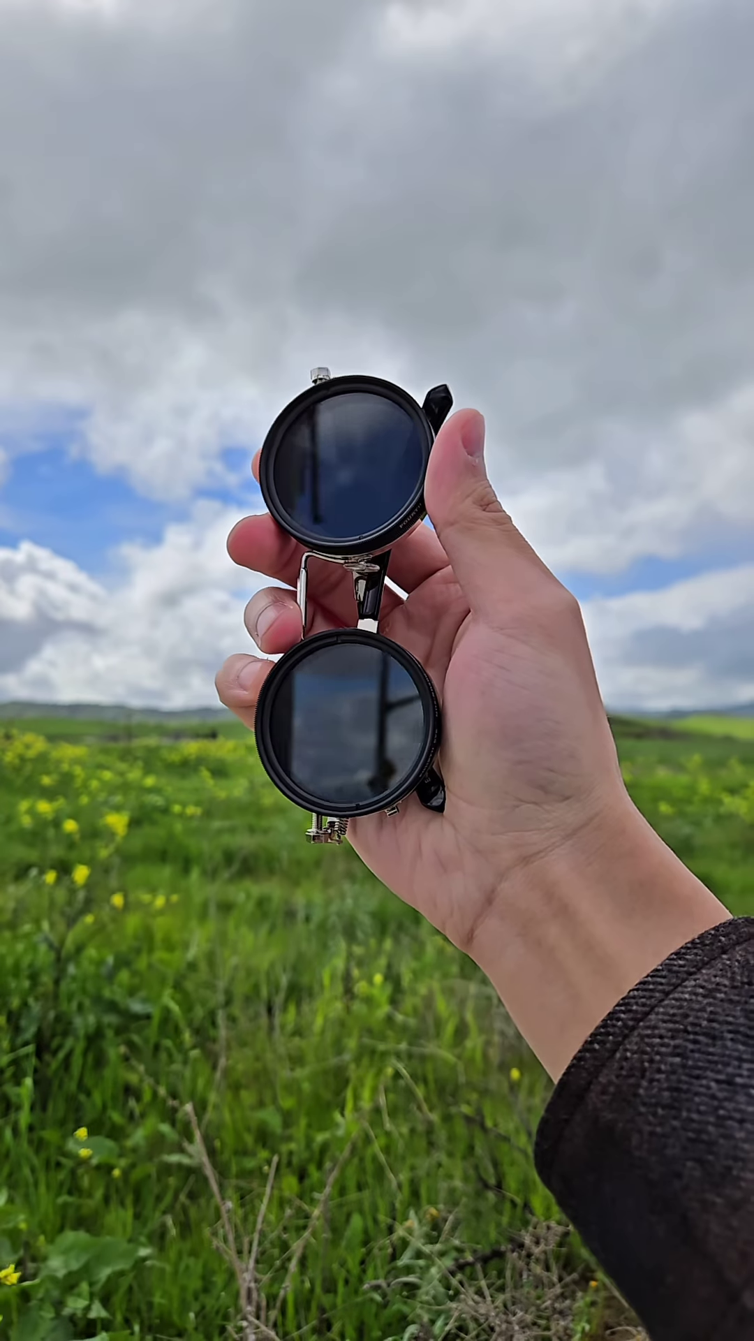 Retro Steampunk Flip-Up Sunglasses 🕶️⚙️ – Bold Style Meets Classic Cool