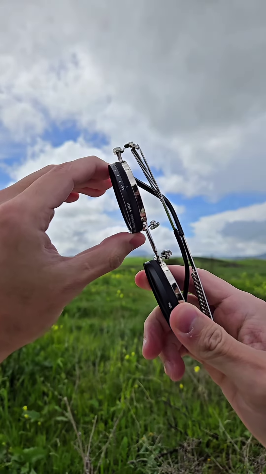 Retro Steampunk Flip-Up Sunglasses 🕶️⚙️ – Bold Style Meets Classic Cool
