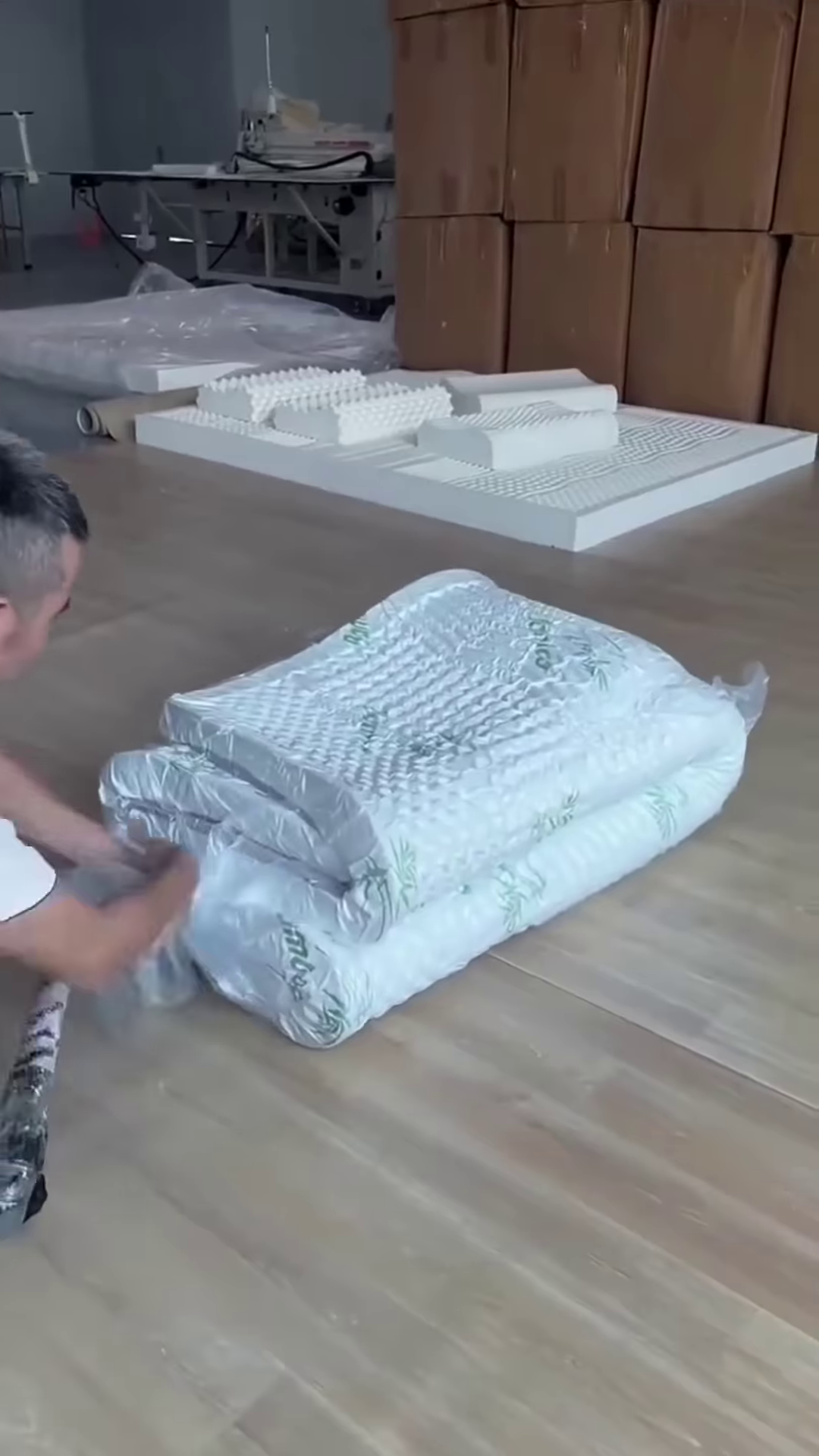 🌙 Ultimate Comfort Redefined: Smart Latex Mattress Topper 🛌
