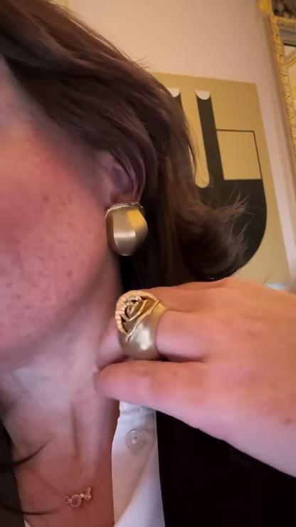 Bold Gold-Toned Sculptural Jewelry Set: Abstract Pendant Necklace and Statement Ring with Crystal Accents