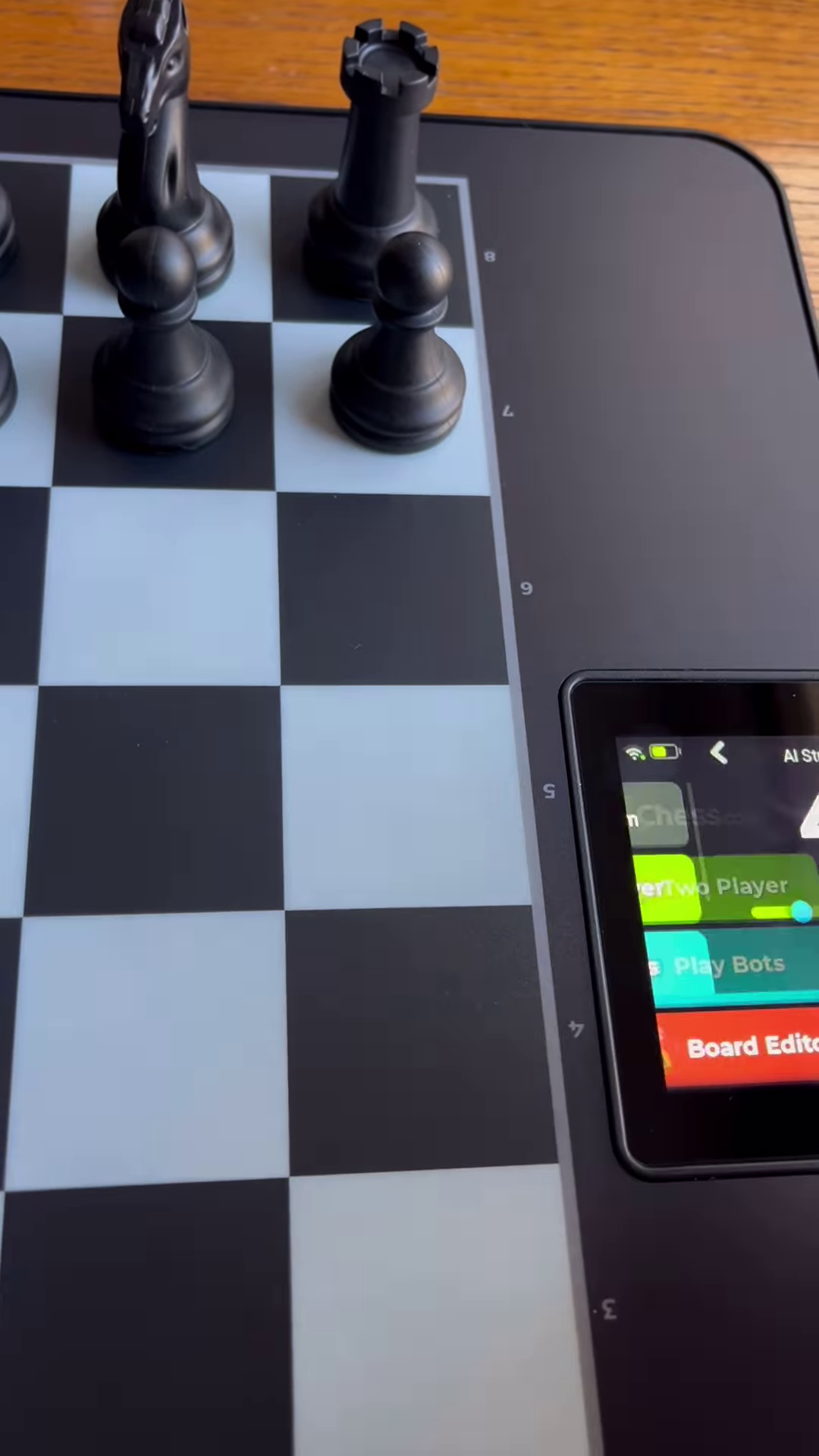 Smart Electronic Chess Board with AI & Touch Display