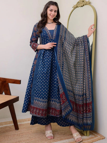 Floral Printed V Neck Anarkali Kurta With Trousers & Dupatta