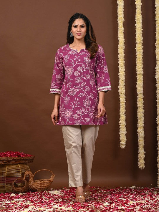 Women Floral Printed Pure Cotton Kurti