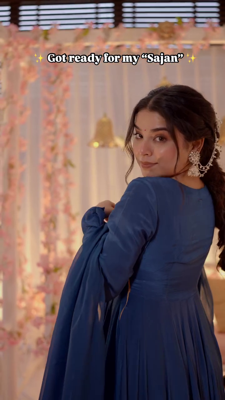 Embellished blue suit set