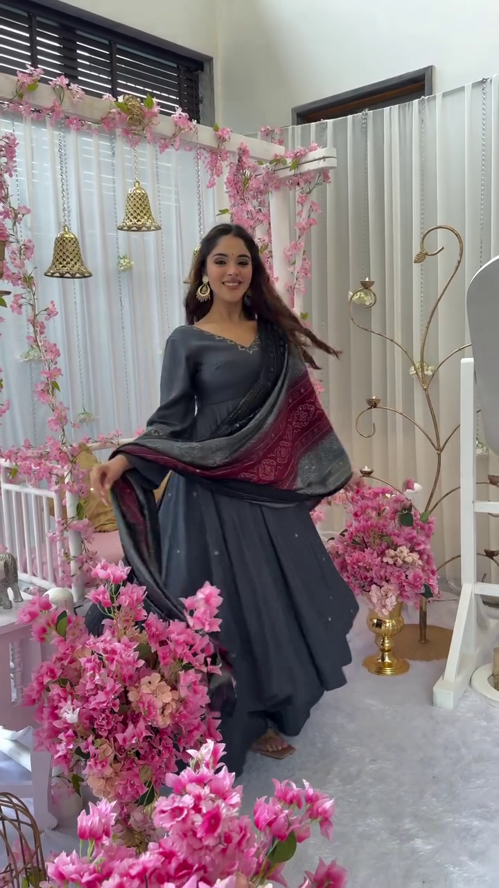 Smoky Grace muslin Suit Set